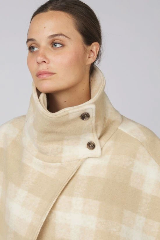 Womens Helena Poncho - Image 7