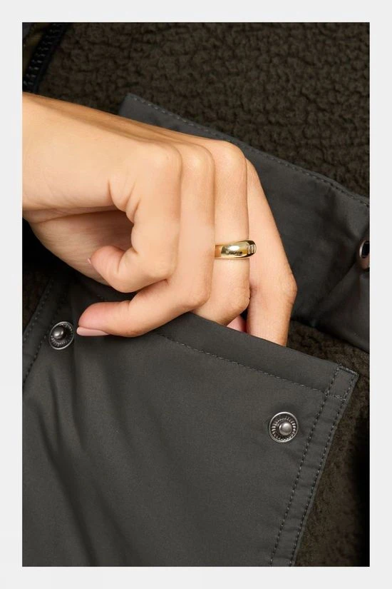 Vuori Womens Utility Sherpa Jacket - Image 6