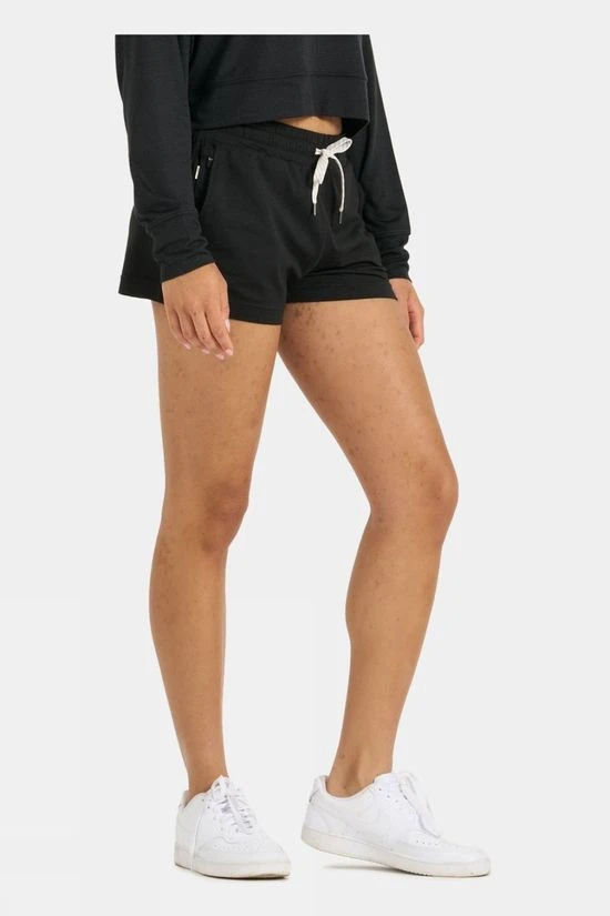 Vuori Womens Halo Performance Shorts - Image 3