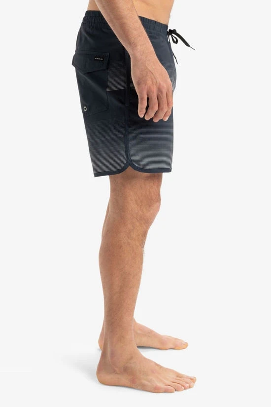 Quiksilver Mens Surfsilk Scallop Volley 16" Swim Shorts - Image 5