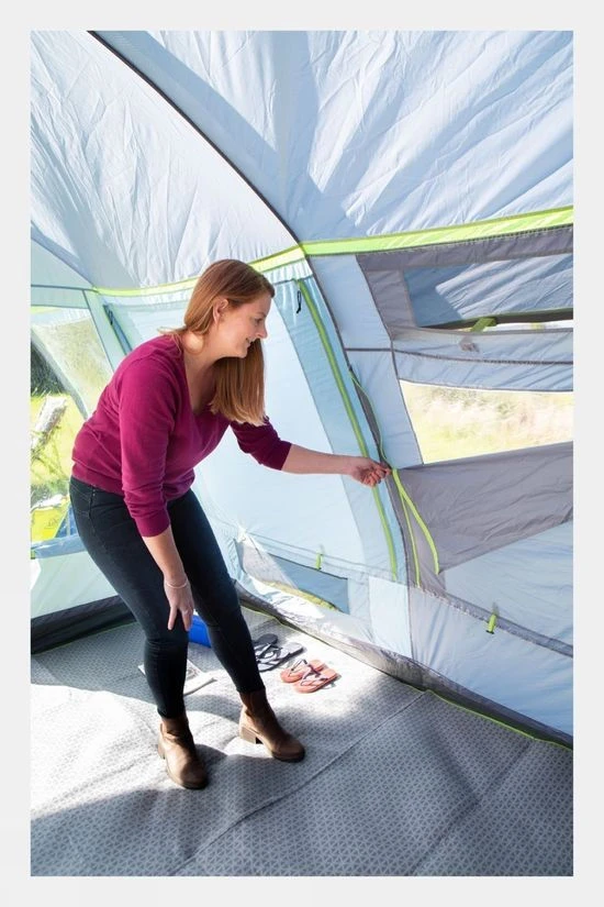 Coleman Meadowood 4L Blackout Tent - Image 7